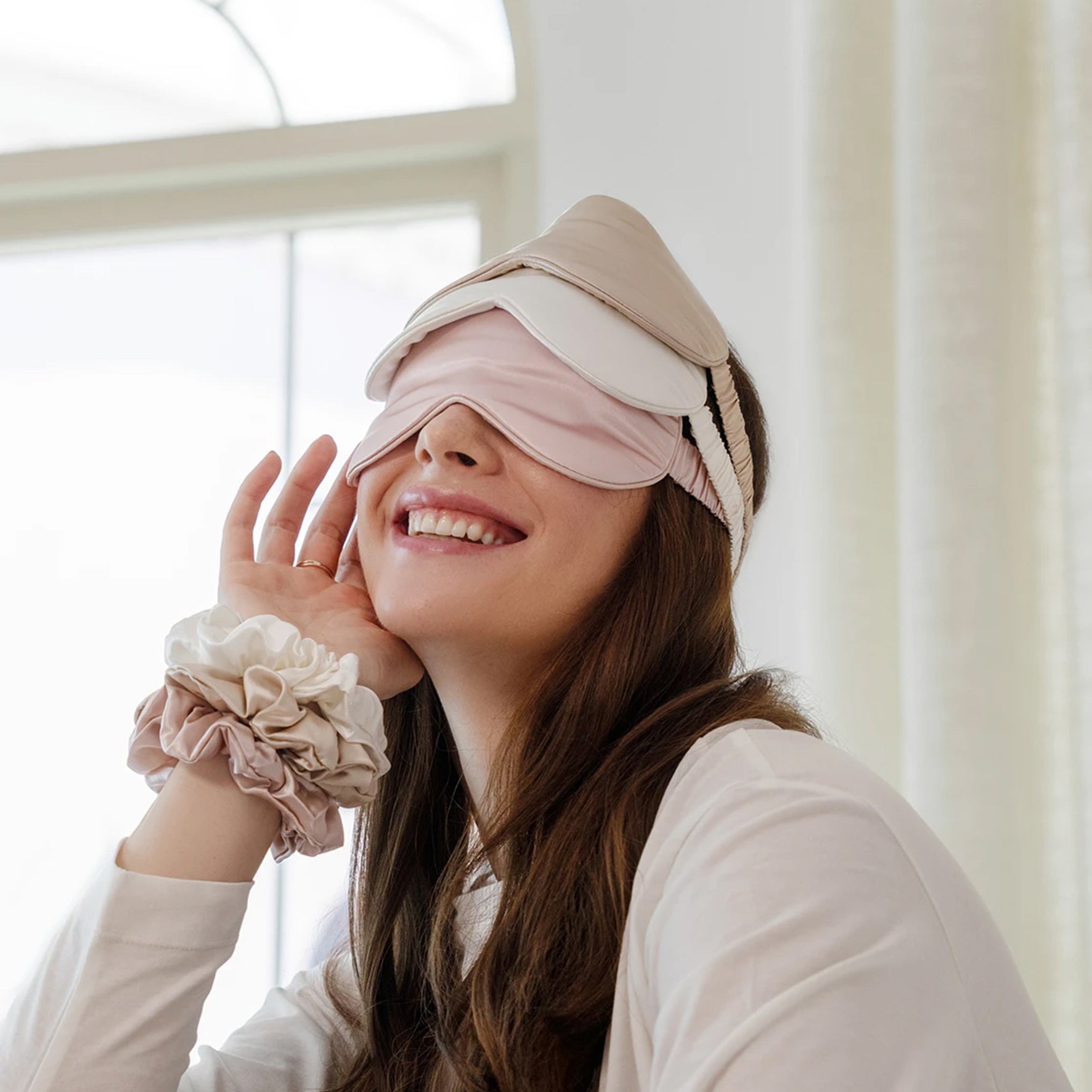 THE PLUSH SILK GLAM KIT