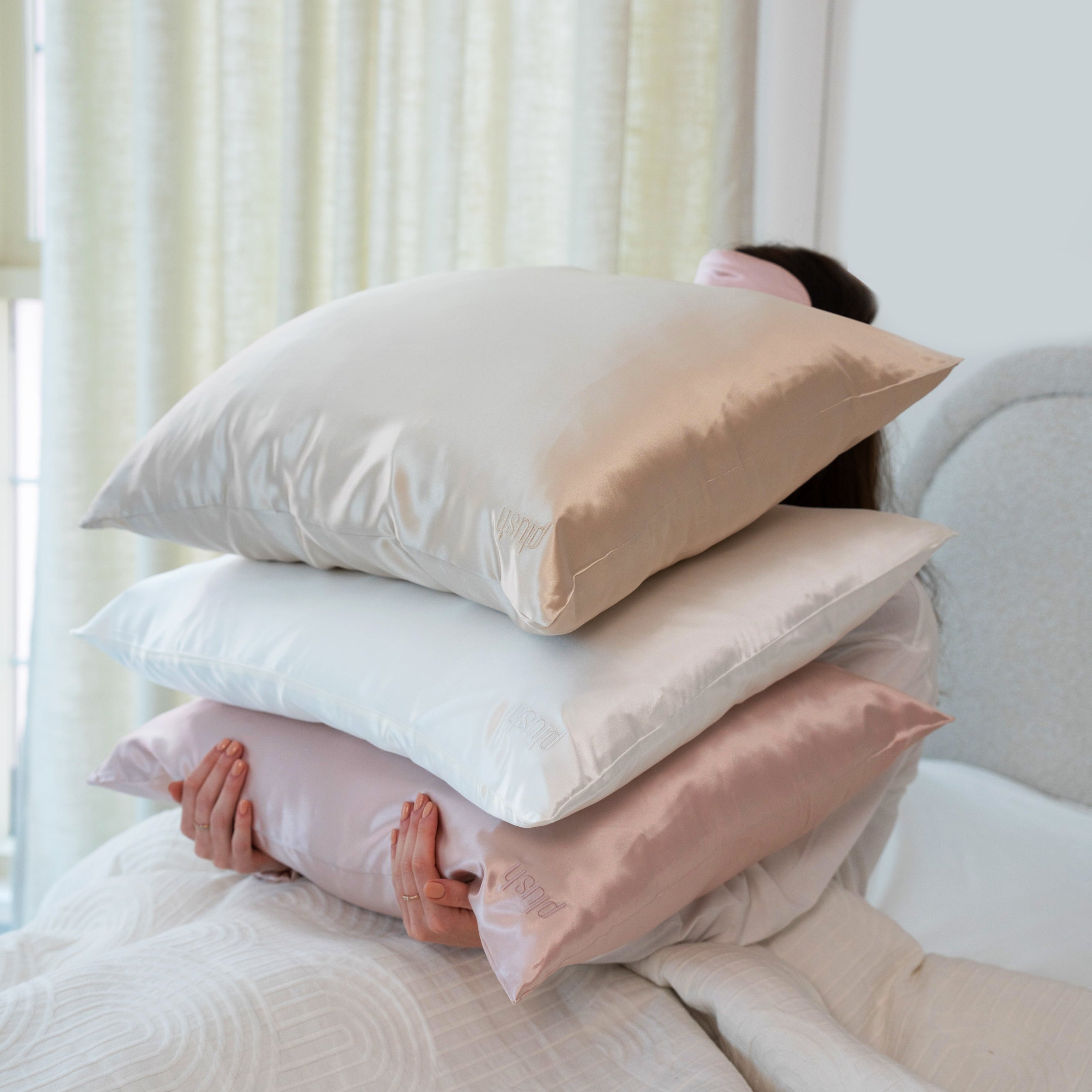 THE PLUSH SILK PILLOWCASES