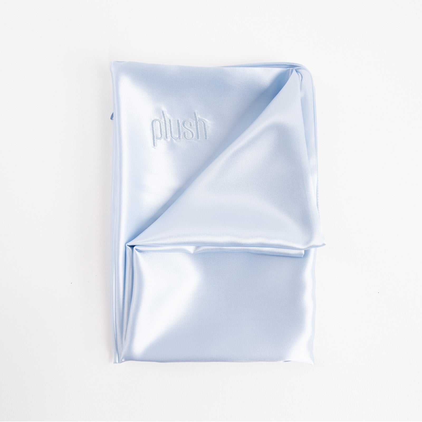 THE PLUSH SILK PILLOWCASES