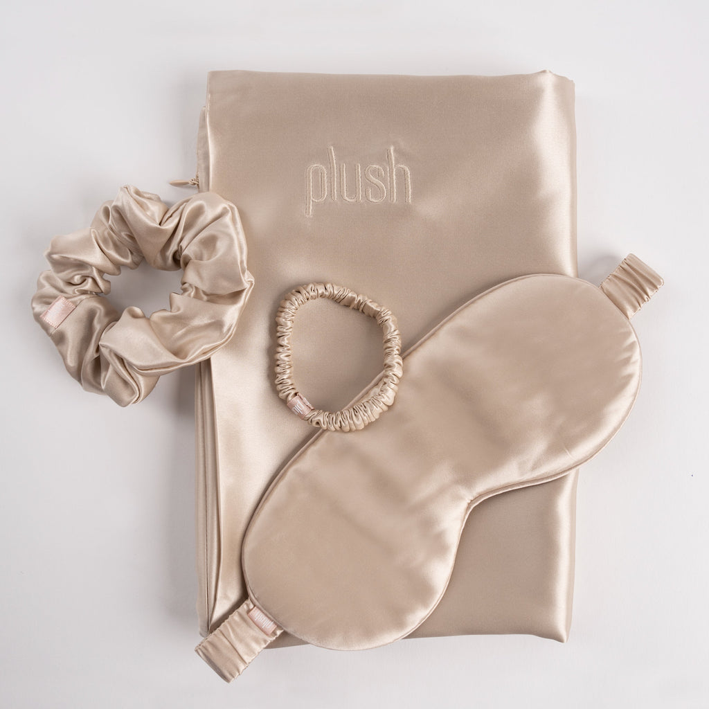 THE PLUSH SILK GLAM KIT