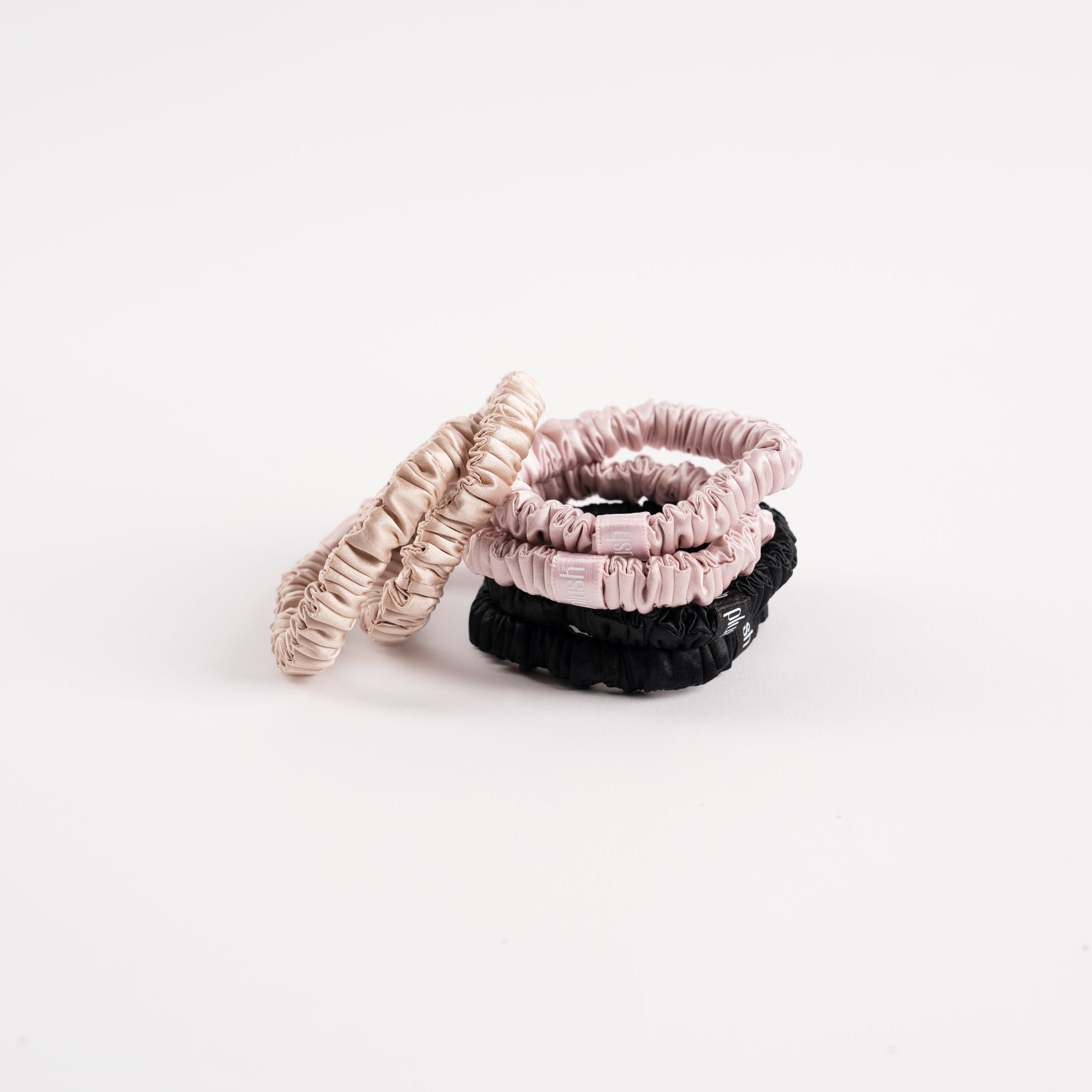 THE PLUSH SILK SCRUNCHIES