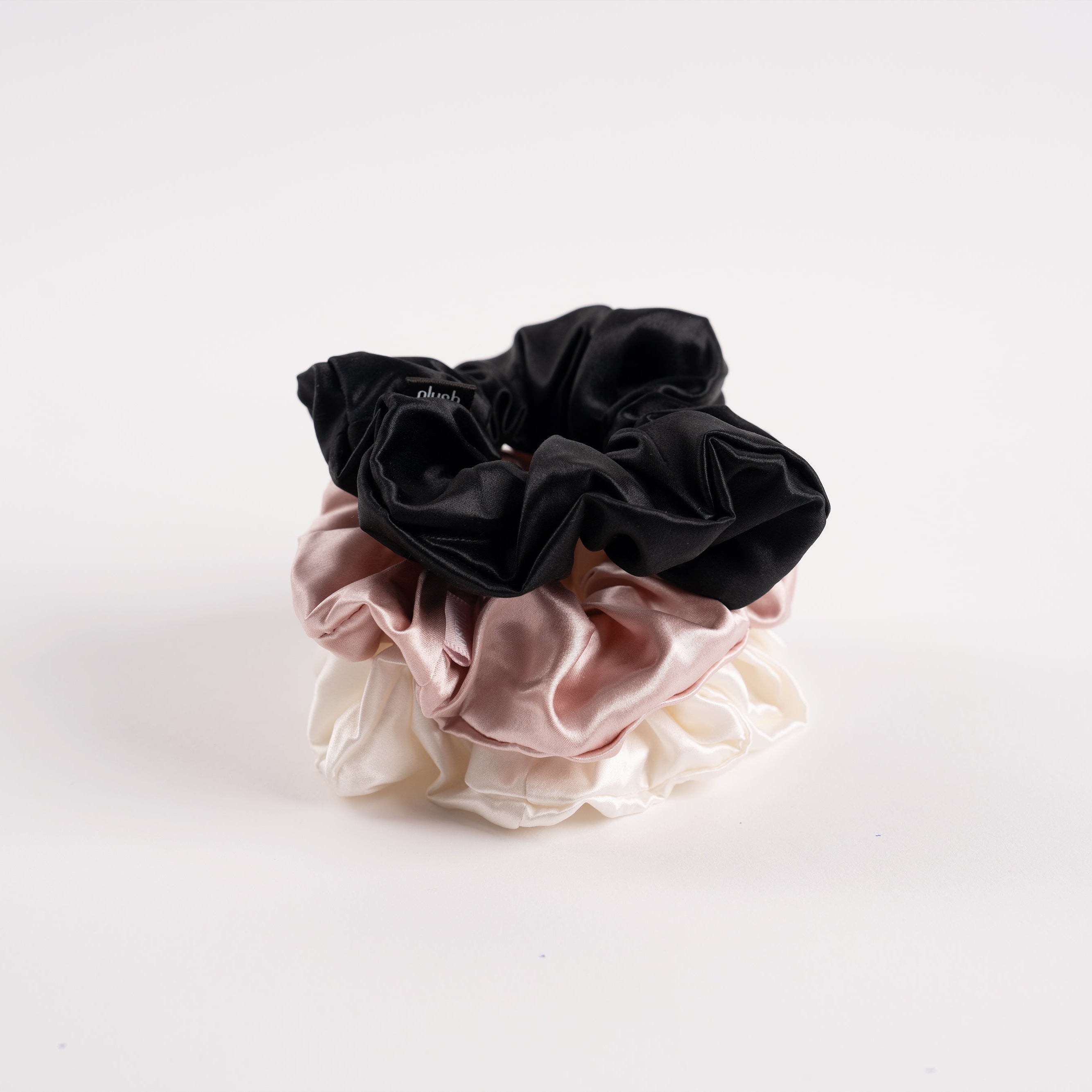 THE PLUSH SILK SCRUNCHIES